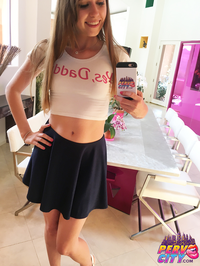 Zoey Laine, blonde, blowjob, BTS, Selfie, PervCity