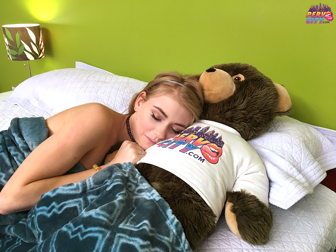 Hannah Hays, PervCity, teen, porn bts, small tits, pussy, porn
