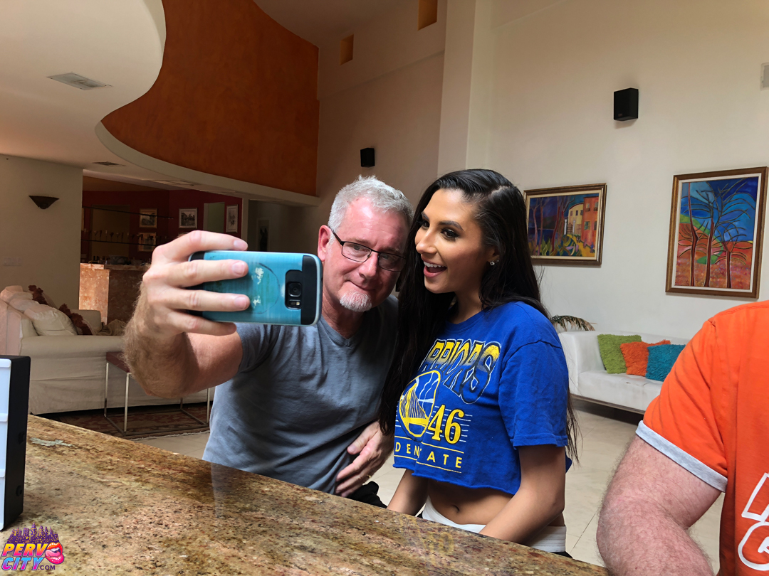 Gianna Dior, Jay Crew, gym, pervcity, Maestro Claudio, porn BTS, teen, Banging Beauties, blowjob, selfies
