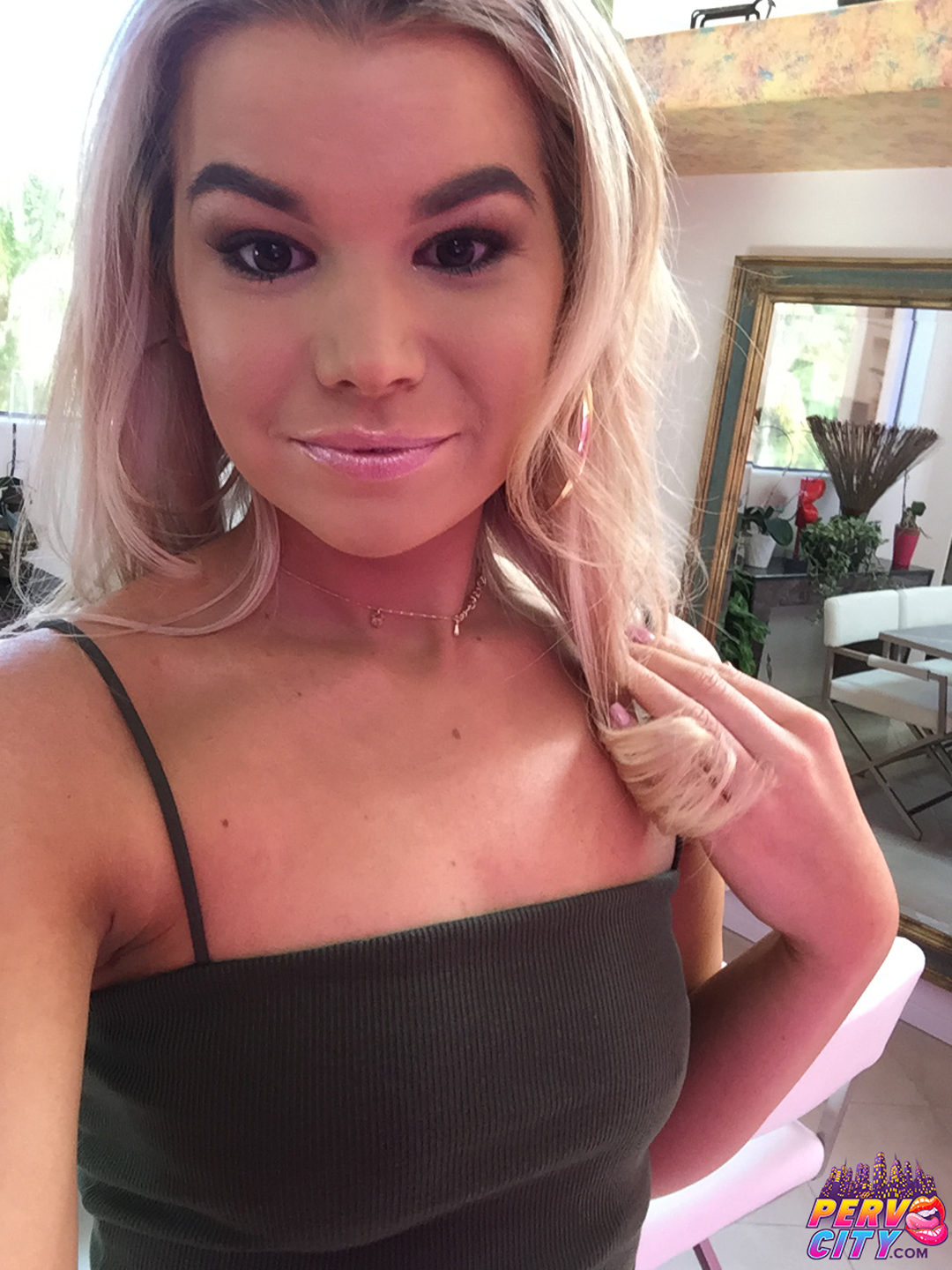 Gemma Parker, Justin Hunt, Maestro Claudio, Banging Beauties, PervCity, Behind the Scenes, blowjob, fucking, selfies