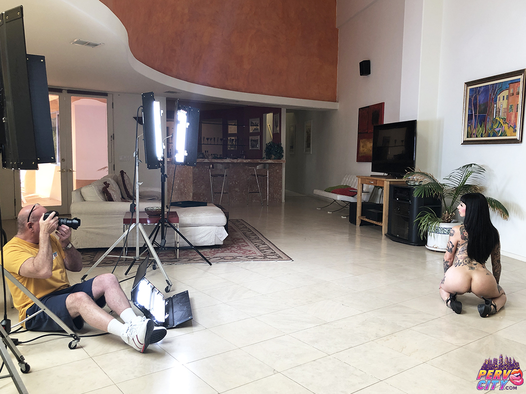 Jessie Lee, Isiah Maxwell, Maestro Claudio, pervcity, interracial, porn bts, behind the scenes, tattoos, milf