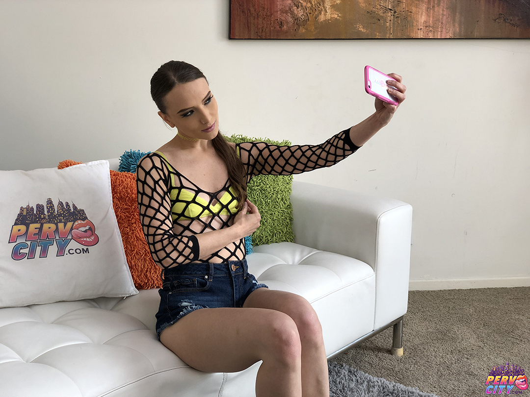 Izzy Lush, John Strong, blowjob, deepthroat, Maestro Claudio, behind the scenes, bts, rimjob