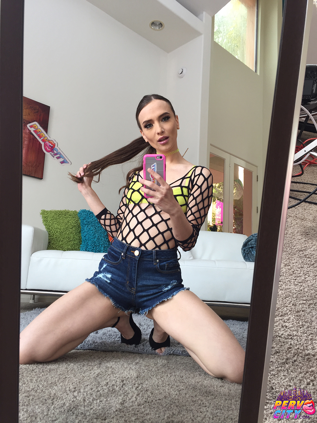 Izzy Lush, John Strong, blowjob, deepthroat, Maestro Claudio, behind the scenes, bts, rimjob