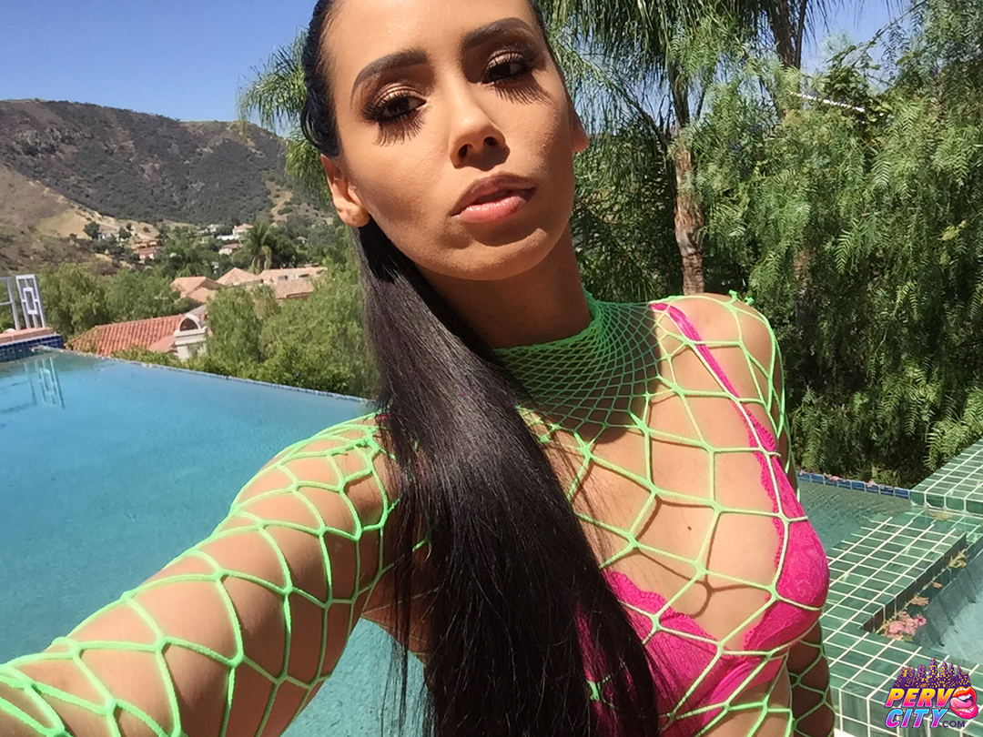 Andreina Deluxe, John Strong, Maestro Claudio, anal, blowjob, rimming, Colombian, behind the scenes, Porn BTS