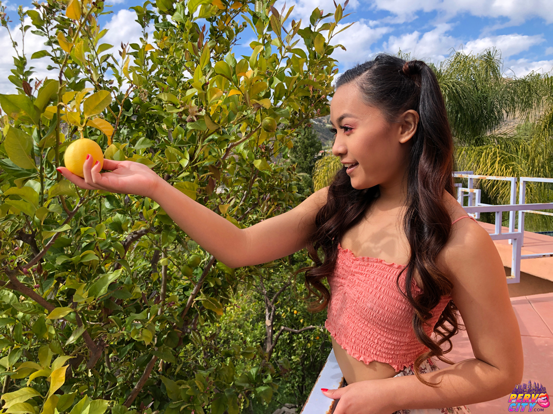 Elle Voneva, John Strong, asian, teen, brunette, bts, behind the scenes, Maestro Claudio